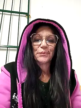 Snapshot of Melmamalhuda@xh chatting on November 7, 2025, 6:01 pm Melmamalhudaxh online show from November 7, 2025, 6:01 pm