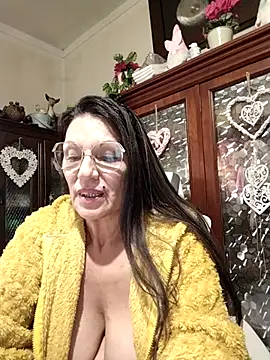 Snapshot of Melmamalhuda@xh chatting on December 4, 2025, 8:57 am Melmamalhudaxh online show from December 4, 2025, 8:57 am