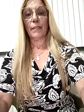 Snapshot of Melmamalhuda@xh chatting on October 16, 2025, 7:11 pm Melmamalhudaxh online show from October 16, 2025, 7:11 pm