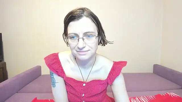 MarilynDream online show from March 17, 2025, 5:05 pm
