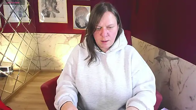 KellyPerfection online show from March 3, 2026, 6:48 pm