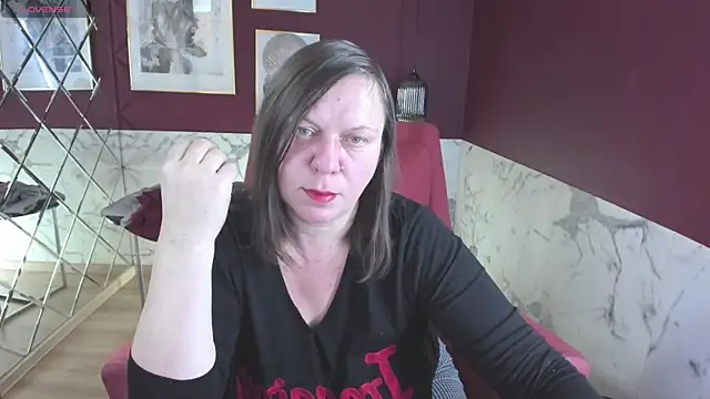 Snapshot of KellyPerfection chatting on October 15, 2025, 5:28 am KellyPerfection online show from October 15, 2025, 5:28 am