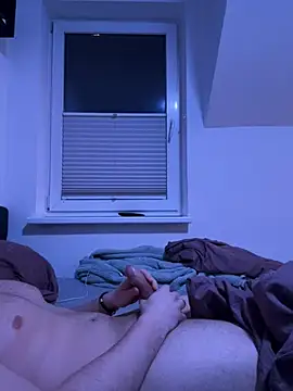 Hribi18 online show from February 17, 2025, 10:38 pm