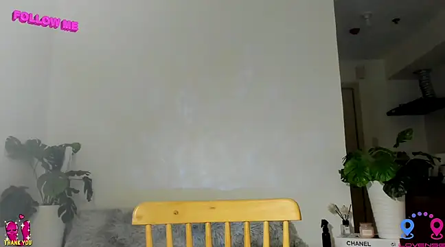 hottycrishina online show from February 8, 2025, 5:51 am