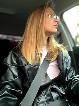 AnastasiaAniess online show from October 2, 2025, 5:55 am