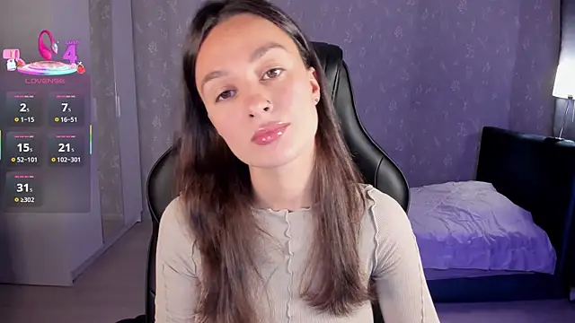 Snapshot of EllaFresh chatting on September 20, 2025, 12:04 am EllaFresh online show from September 20, 2025, 12:04 am