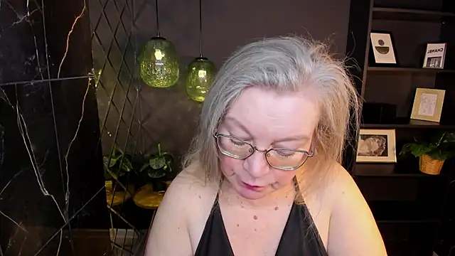 NataliMellow online show from February 25, 2026, 1:00 pm