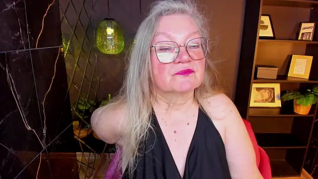 NataliMellow online show from May 31, 2026, 6:09 pm