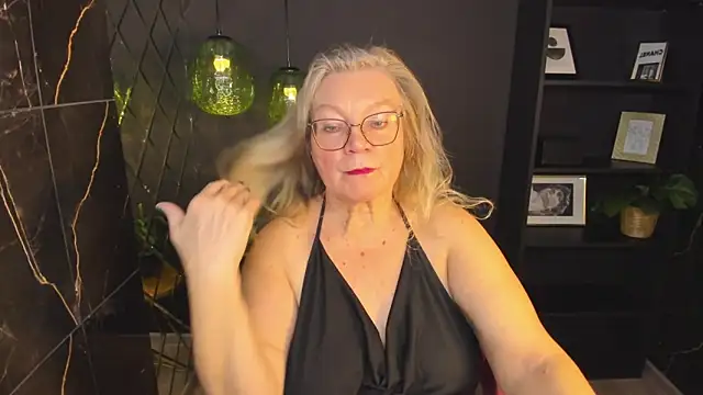 NataliMellow online show from November 10, 2025, 1:05 pm