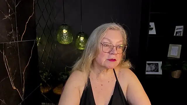 NataliMellow online show from November 22, 2025, 1:10 pm