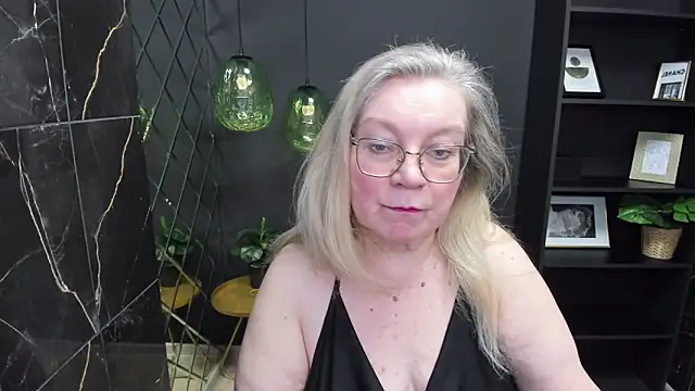 NataliMellow online show from February 25, 2025, 1:10 pm