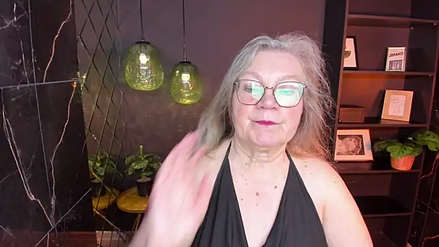 NataliMellow online show from June 2, 2026, 1:11 pm