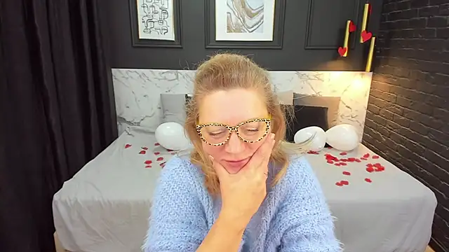 Snapshot of LeaPure chatting on February 15, 2025, 11:39 am LeaPure online show from February 15, 2025, 11:39 am