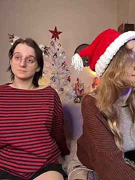 Snapshot of Jitoon_Exe chatting on December 26, 2024, 2:27 pm Jitoon Exe online show from December 26, 2024, 2:27 pm