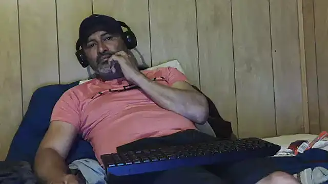 Snapshot of dantehot2020 chatting on September 17, 2025, 11:07 pm dantehot2020 online show from September 17, 2025, 11:07 pm