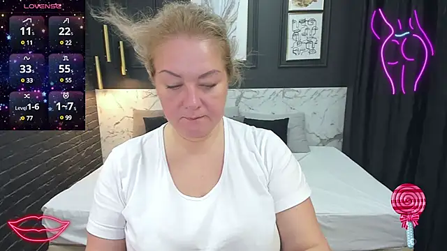 JenniferLight online show from March 7, 2025, 8:33 pm