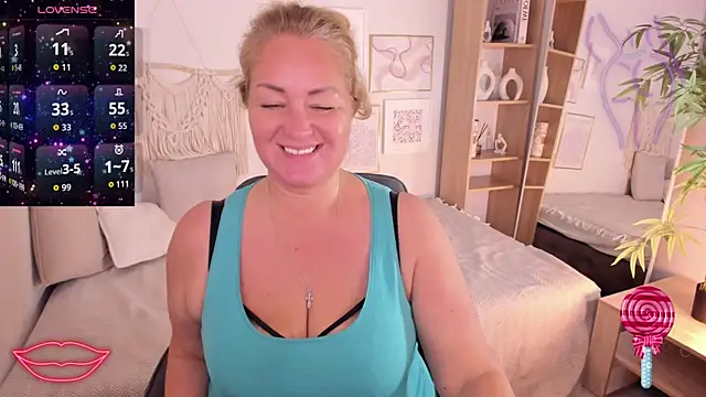 Snapshot of JenniferLight chatting on October 4, 2025, 5:25 pm JenniferLight online show from October 4, 2025, 5:25 pm