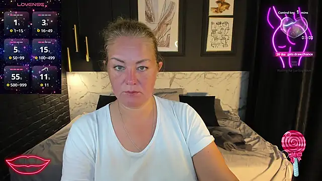JenniferLight online show from September 10, 2025, 5:17 am