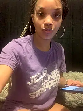 Rakiyahcharms online show from December 8, 2024, 2:09 pm