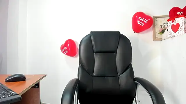 Snapshot of brittaanya chatting on February 13, 2025, 7:35 am brittaanya online show from February 13, 2025, 7:35 am