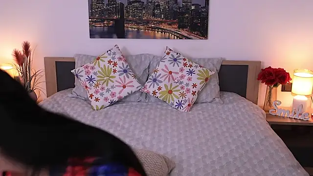 Snapshot of Leila__Sweet chatting on October 15, 2025, 6:33 am Leila Sweet online show from October 15, 2025, 6:33 am