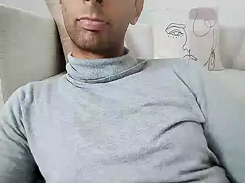 Snapshot of thetunisensexyguy chatting on November 3, 2025, 2:31 pm thetunisensexyguy online show from November 3, 2025, 2:31 pm