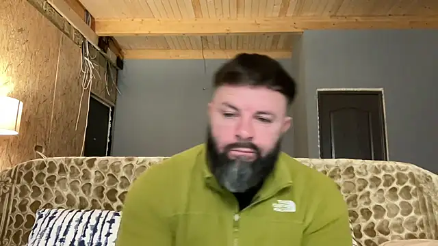 Snapshot of AlphaSparks chatting on October 21, 2025, 2:33 am AlphaSparks online show from October 21, 2025, 2:33 am