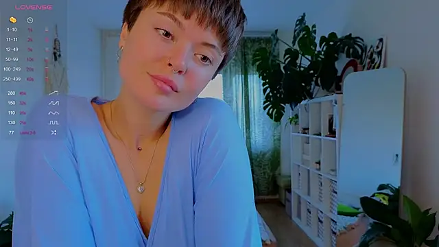 Snapshot of lana_sky chatting on October 18, 2025, 1:24 pm lana sky online show from October 18, 2025, 1:24 pm