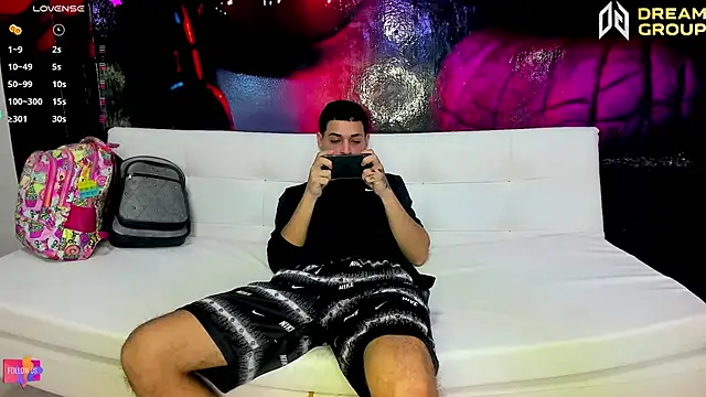 Snapshot of AmazingPartys chatting on October 3, 2025, 2:48 am AmazingPartys online show from October 3, 2025, 2:48 am