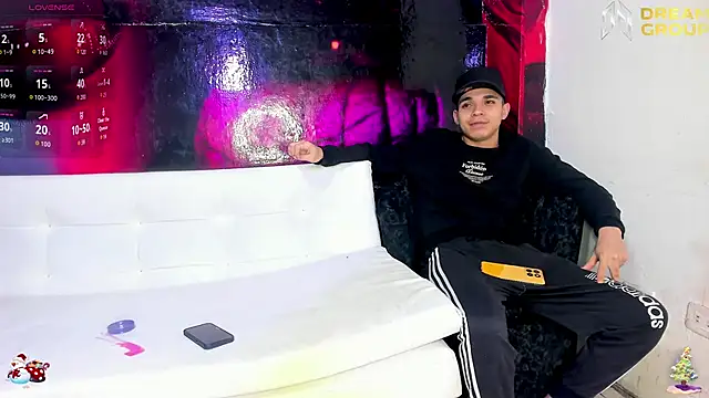 AmazingPartys online show from December 17, 2025, 1:49 pm