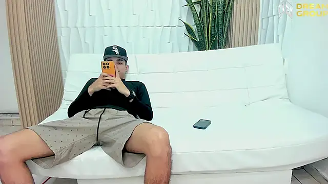 AmazingPartys online show from March 5, 2026, 3:36 am