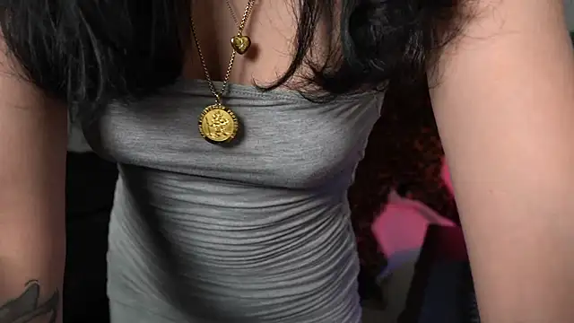 Estherjizz online show from September 29, 2025, 5:40 pm