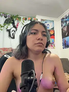 VaioletUwU online show from March 13, 2026, 3:44 am