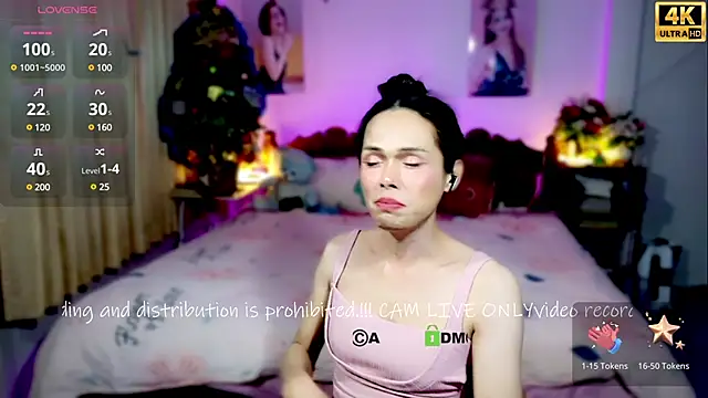 Snapshot of ribbinpink chatting on February 22, 2025, 11:13 am ribbinpink online show from February 22, 2025, 11:13 am