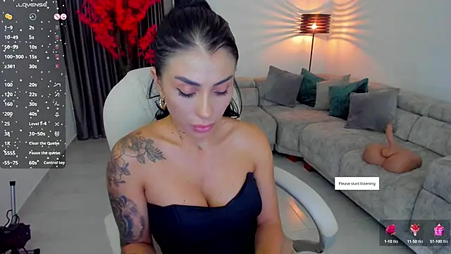 Snapshot of Sarah_Stone_ chatting on February 26, 2025, 8:15 pm Sarah Stone online show from February 26, 2025, 8:15 pm