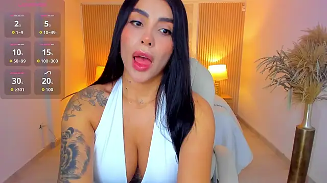 Snapshot of Sarah_Stone_ chatting on February 16, 2026, 8:29 pm Sarah Stone online show from February 16, 2026, 8:29 pm