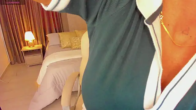 Snapshot of Sarah_Stone_ chatting on November 5, 2025, 7:50 pm Sarah Stone online show from November 5, 2025, 7:50 pm