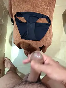 Snapshot of domjoab chatting on October 27, 2025, 10:33 pm domjoab online show from October 27, 2025, 10:33 pm