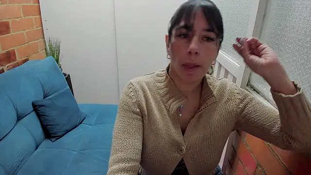 Snapshot of Penelope47 chatting on September 23, 2025, 6:37 pm Penelope47 online show from September 23, 2025, 6:37 pm