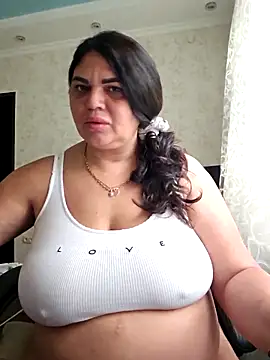 Snapshot of littleRikka chatting on October 2, 2025, 9:34 am littleRikka online show from October 2, 2025, 9:34 am