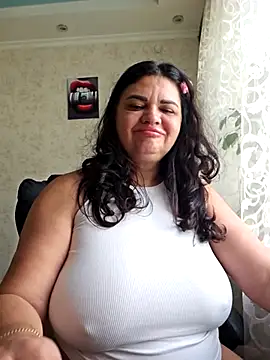 Snapshot of littleRikka chatting on October 13, 2025, 8:38 am littleRikka online show from October 13, 2025, 8:38 am