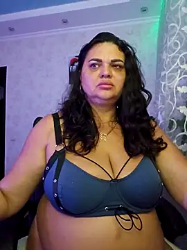 littleRikka online show from November 4, 2025, 8:34 pm