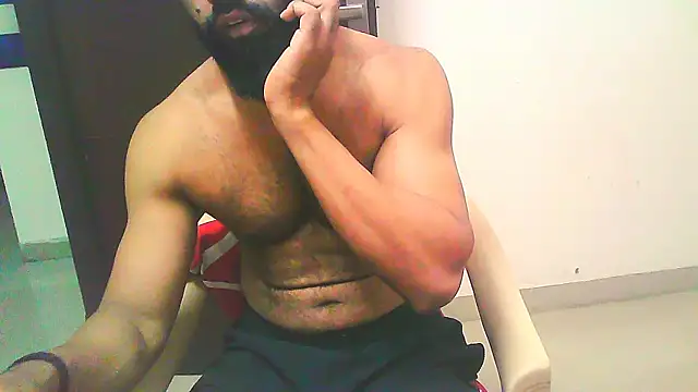 Snapshot of Vbestshow chatting on October 12, 2025, 1:01 pm Vbestshow online show from October 12, 2025, 1:01 pm