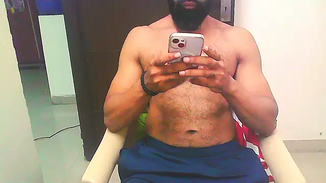 Snapshot of Vbestshow chatting on October 13, 2025, 6:59 am Vbestshow online show from October 13, 2025, 6:59 am