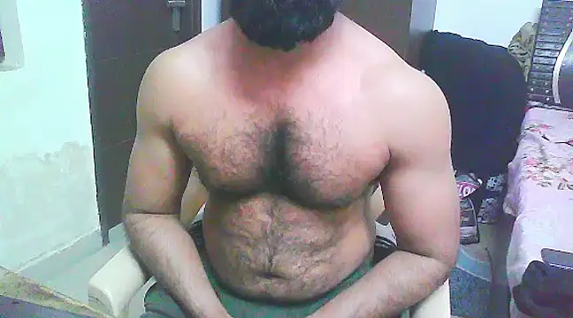 Snapshot of Vbestshow chatting on March 18, 2025, 11:33 am Vbestshow online show from March 18, 2025, 11:33 am