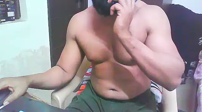 Snapshot of Vbestshow chatting on March 21, 2025, 11:44 am Vbestshow online show from March 21, 2025, 11:44 am