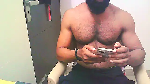 Snapshot of Vbestshow chatting on October 24, 2025, 10:09 pm Vbestshow online show from October 24, 2025, 10:09 pm