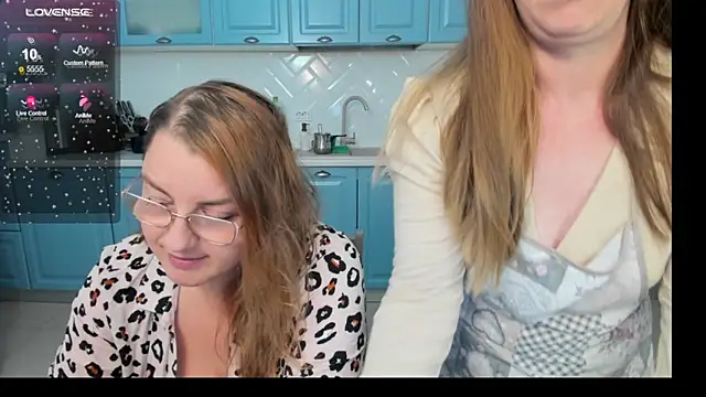 Snapshot of LIVYA chatting on September 30, 2025, 6:30 am LIVYA online show from September 30, 2025, 6:30 am