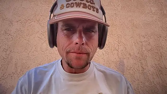 Snapshot of rusharizona chatting on October 17, 2025, 10:11 pm rusharizona online show from October 17, 2025, 10:11 pm