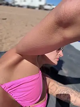 Snapshot of _Rapunzel_ chatting on March 15, 2025, 8:21 pm Rapunzel online show from March 15, 2025, 8:21 pm